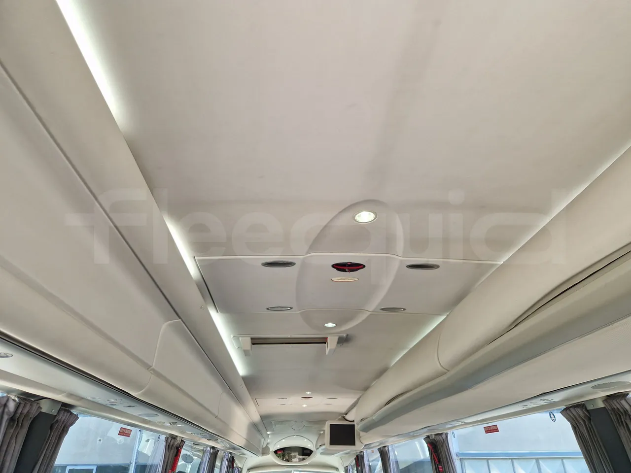 Irizar Scania K440 -EUR5 -324kW -12.92m - overhead compartments photo