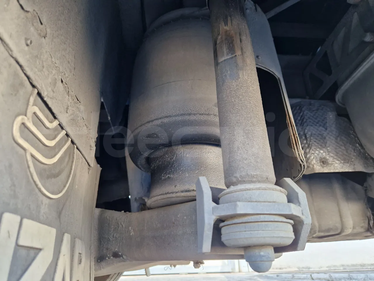 Irizar Scania K440 -EUR5 -324kW -12.92m - axle 2 shock absorbers 2 left