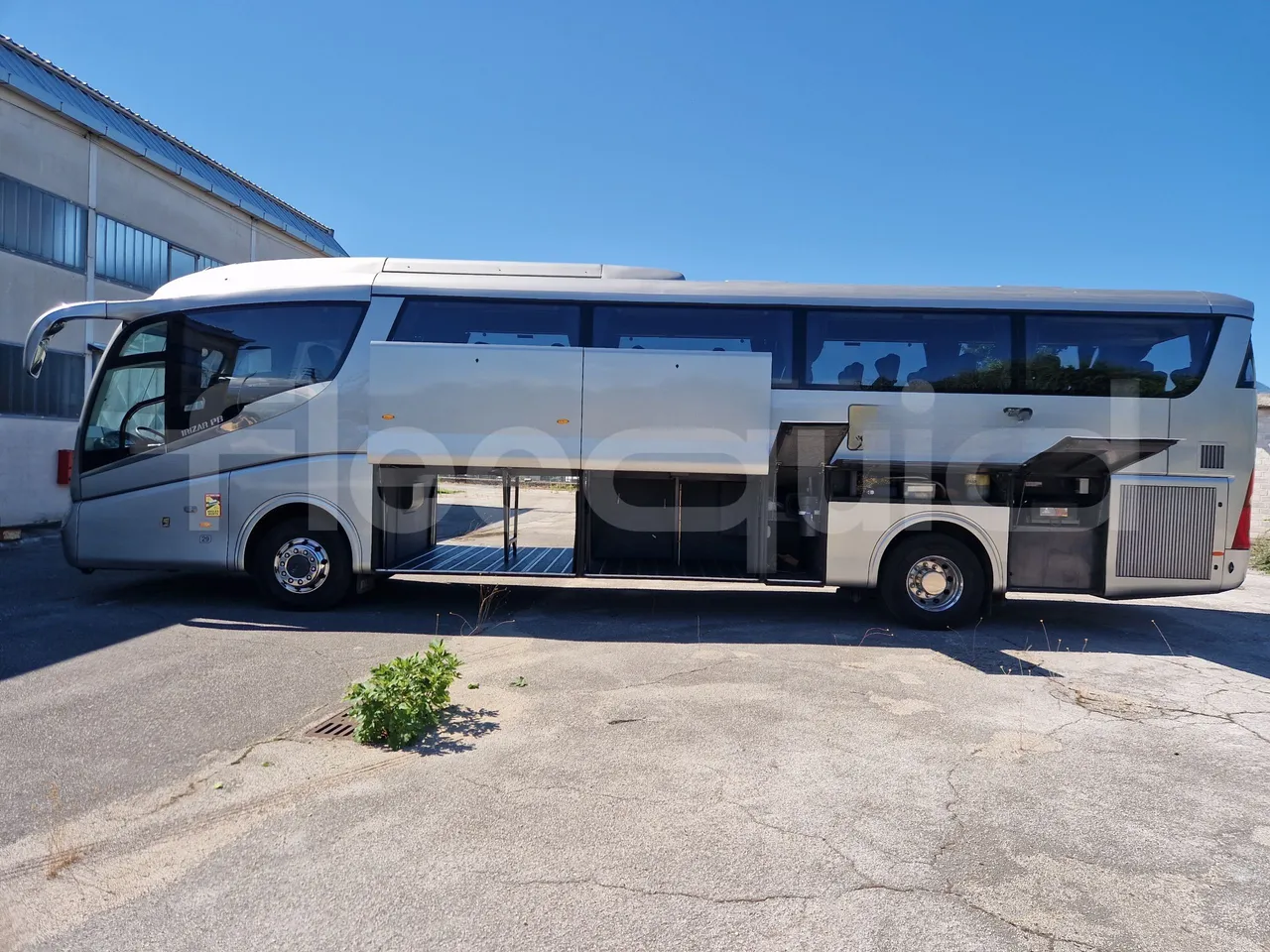 Irizar Scania K440 -EUR5 -324kW -12.92m - under carpet photo