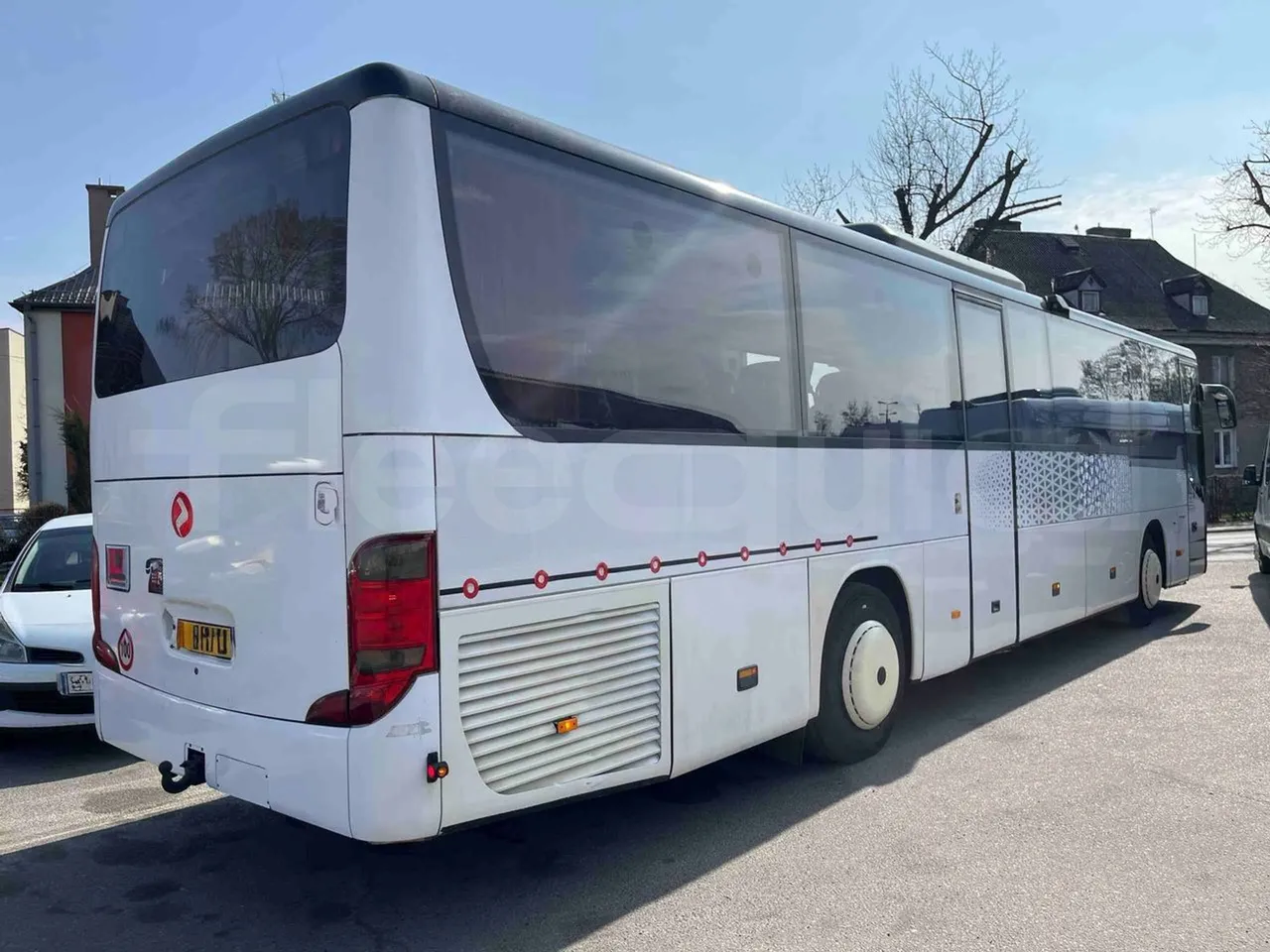Setra S415 H - Euro 5 - 260 kW - 12.200 mt - 3/4 right rear doors closed