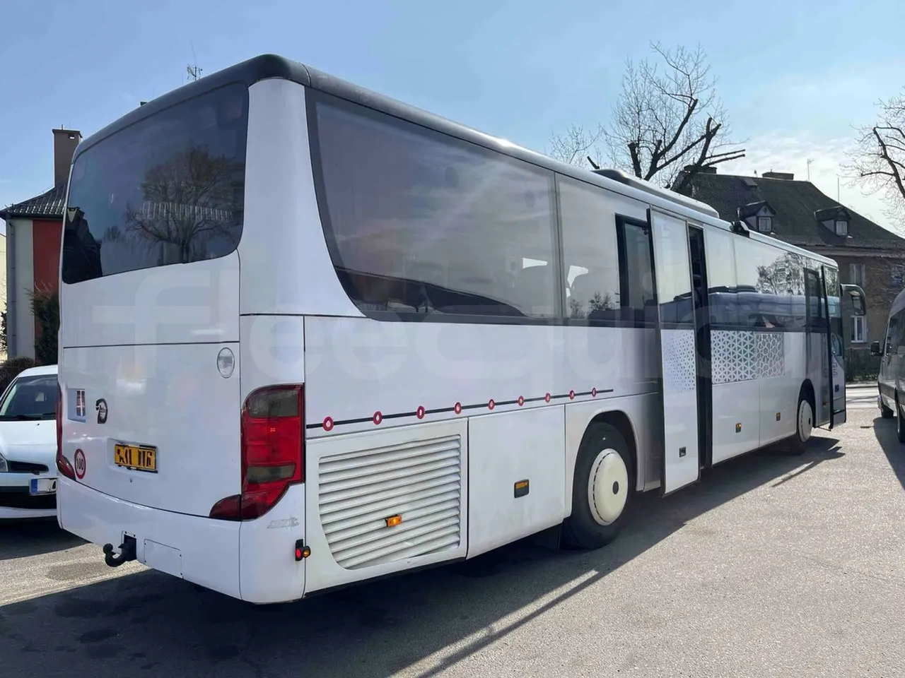 Setra S415 H - Euro 5 - 260 kW - 12.200 mt - 3/4 right rear doors open