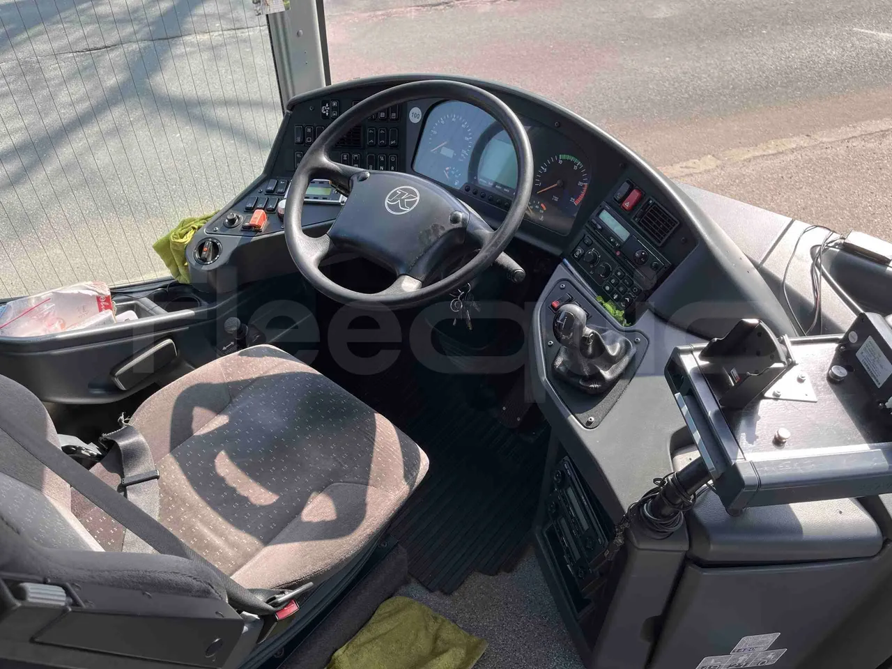 Setra S415 H - Euro 5 - 260 kW - 12.200 mt - buttons panels on