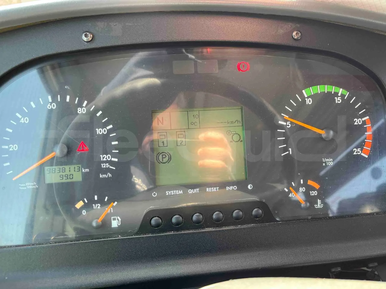 Setra S415 H - Euro 5 - 260 kW - 12.200 mt - dashboard lights on