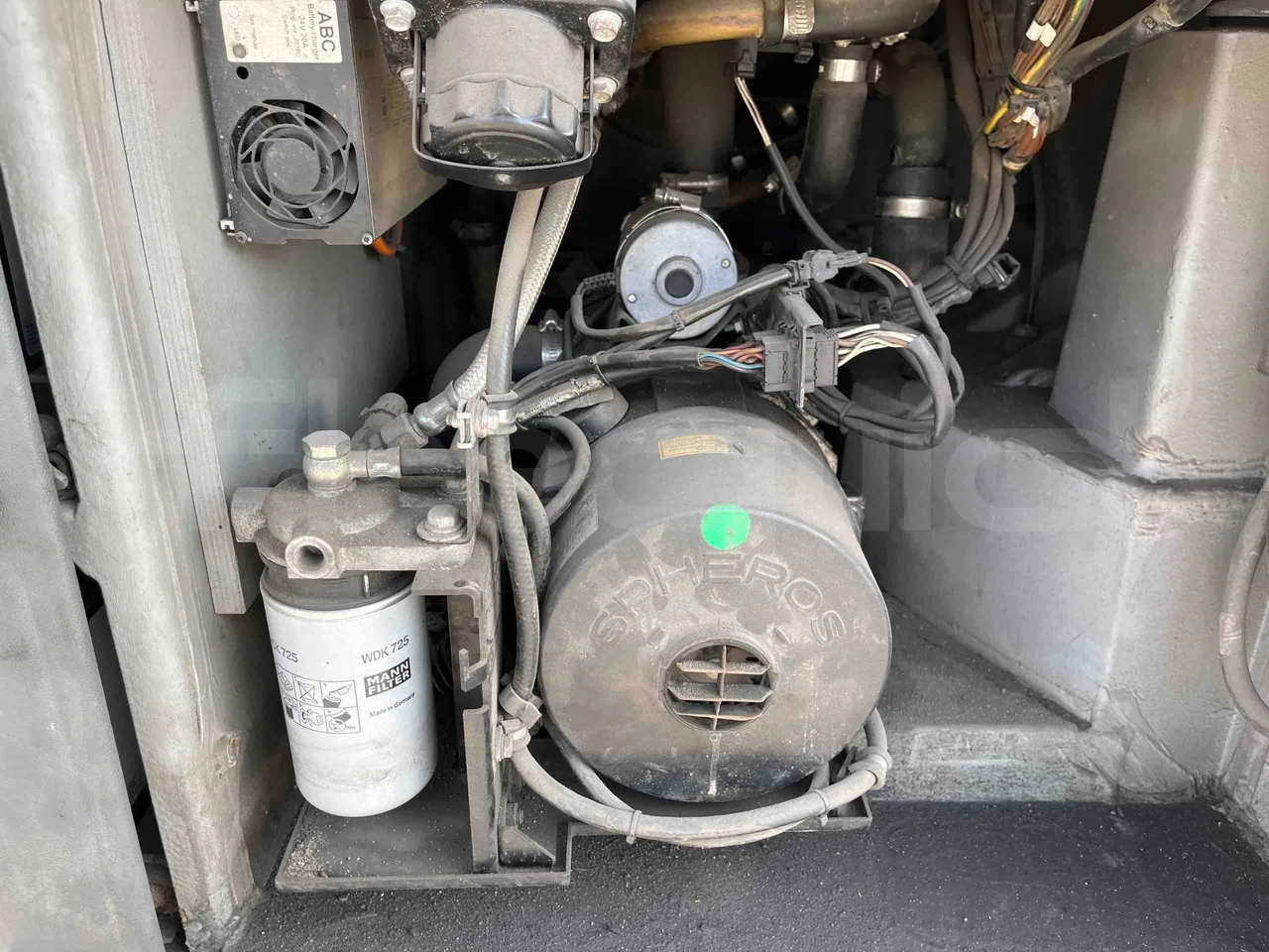 Setra S415 H - Euro 5 - 260 kW - 12.200 mt - preheater webasto photo