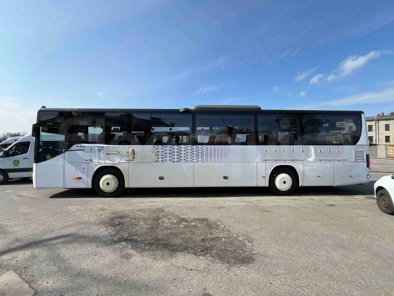 Setra S415 H - Euro 5 - 260 kW - 12.200 mt - left side photo