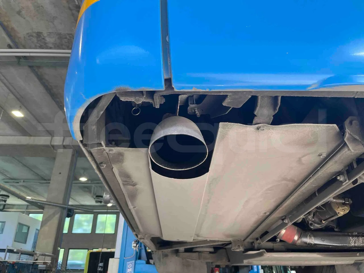 Mercedes-Benz Integro - exhaust photo