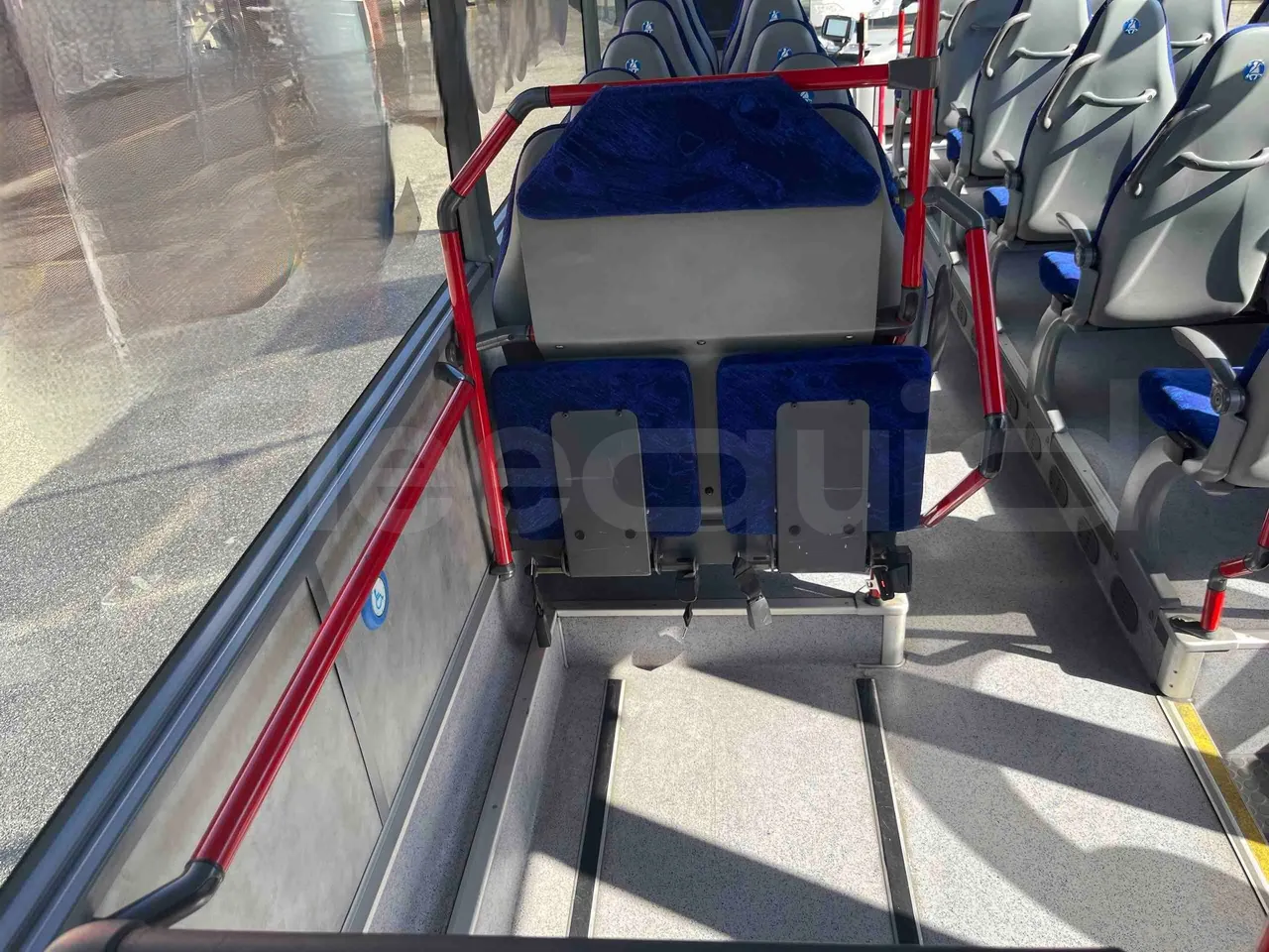 Mercedes-Benz Integro - folding seat photo