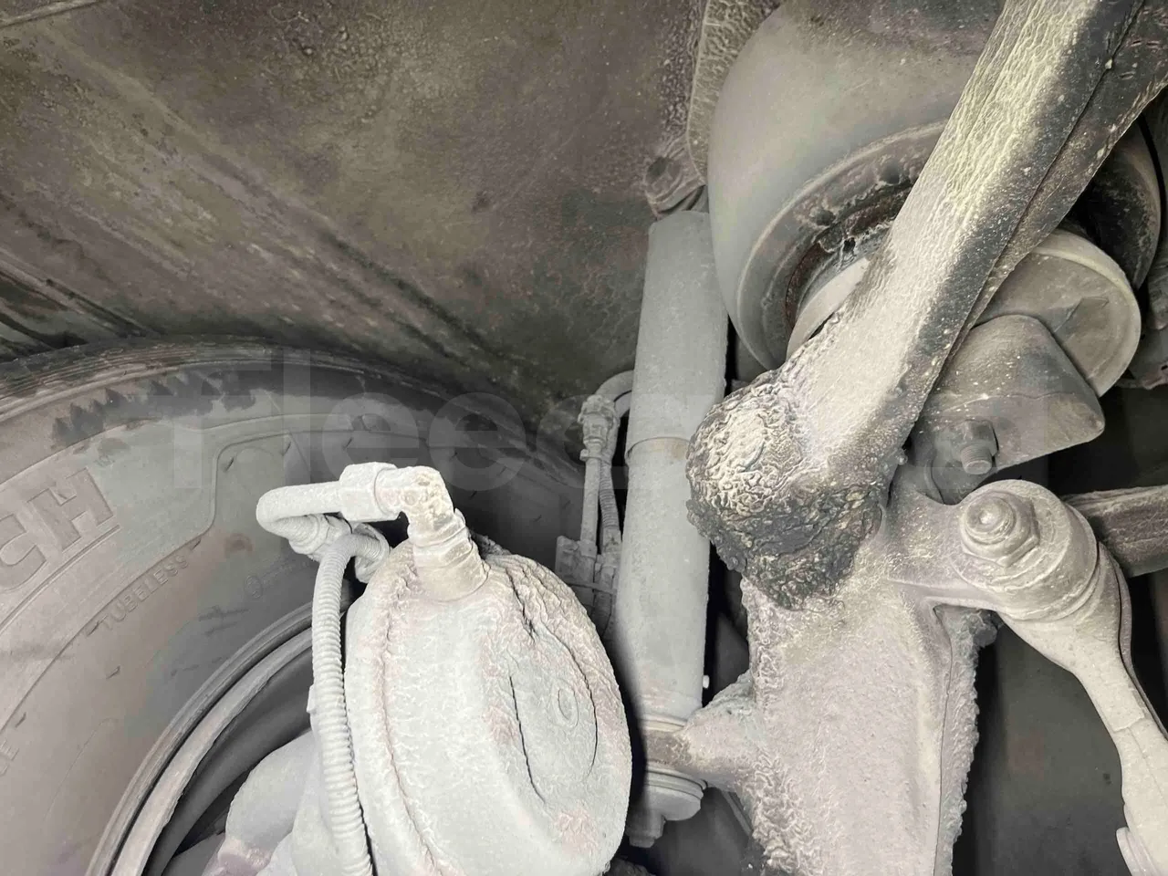 Mercedes-Benz Integro - front shock absorbers right