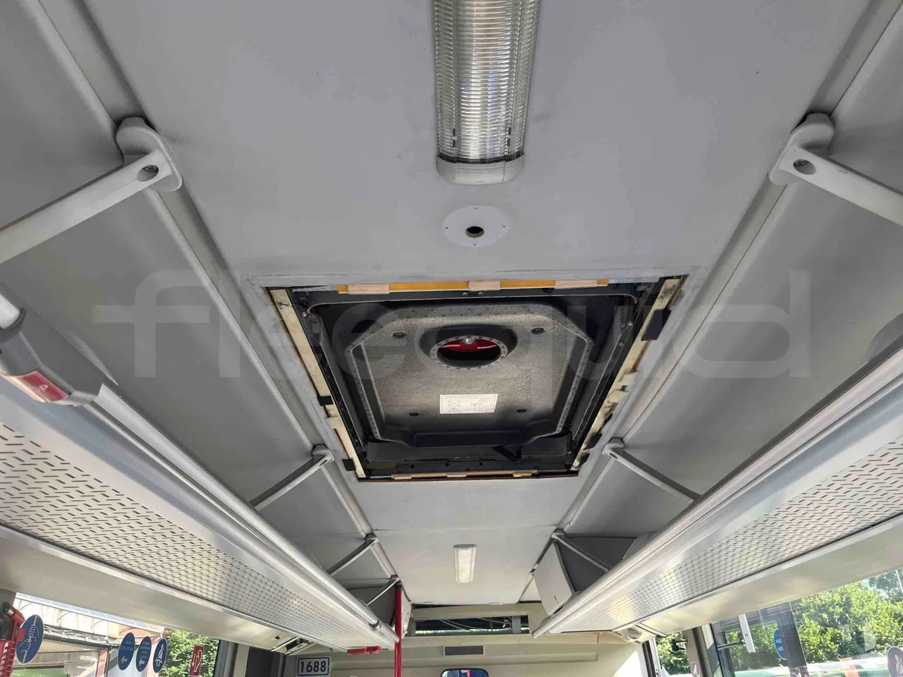 Mercedes-Benz Integro - roof hatch 2