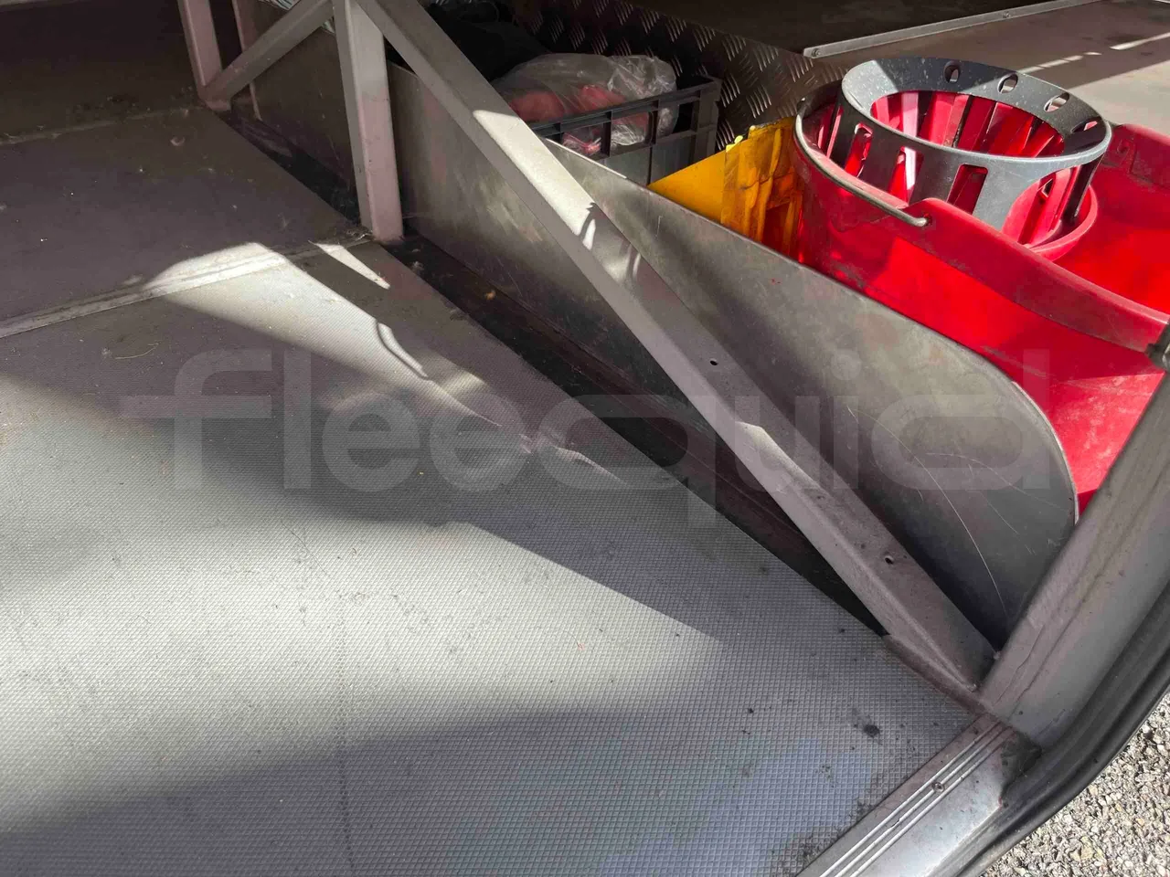 Mercedes-Benz Integro - under carpet photo