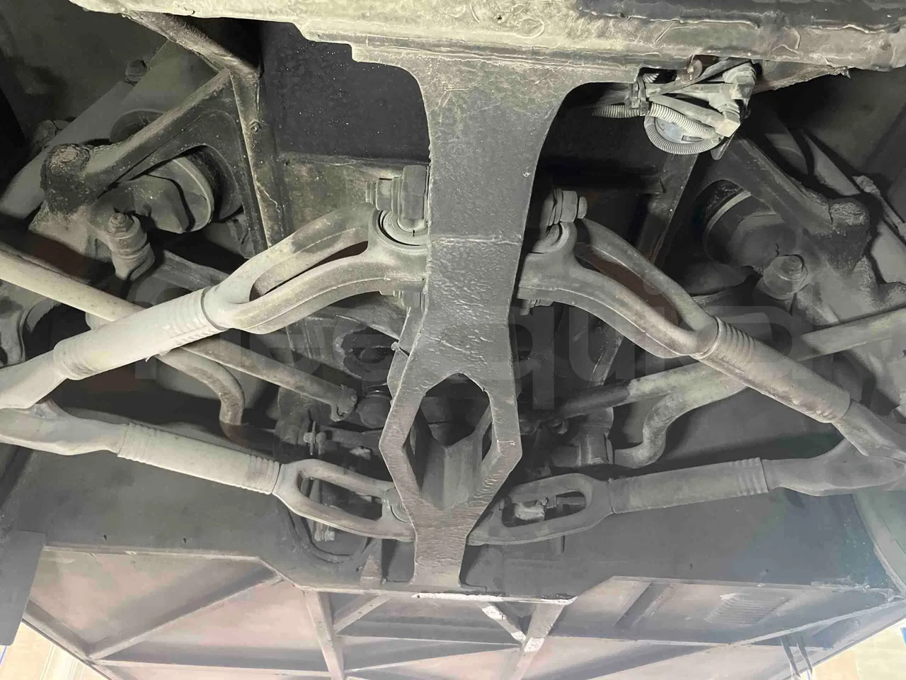 Mercedes-Benz Integro - front axle central