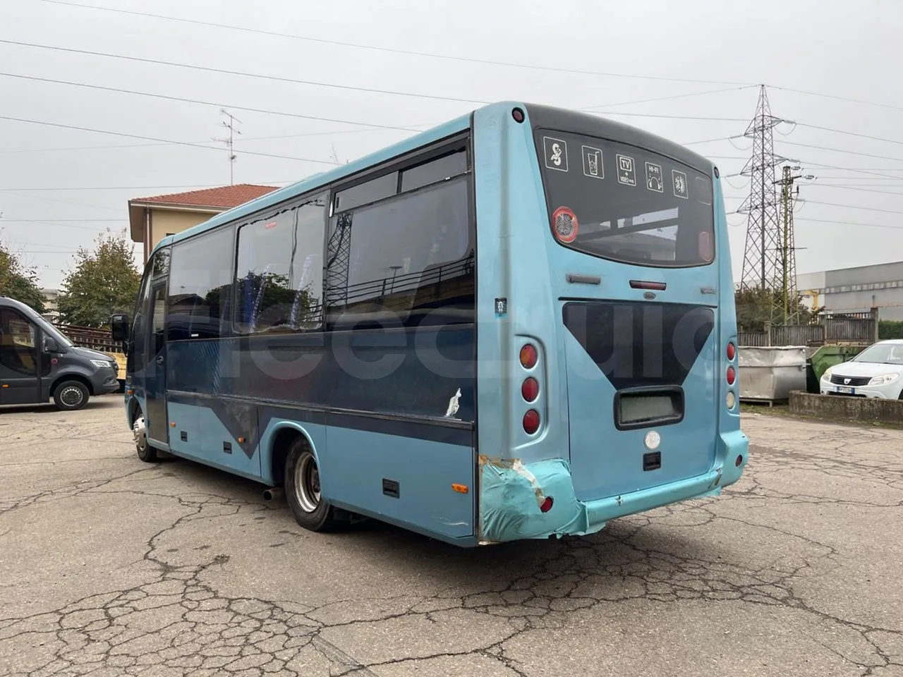 Mercedes-Benz Beluga 815 -EUR3 -110kW -7.64m - 3/4 left rear side