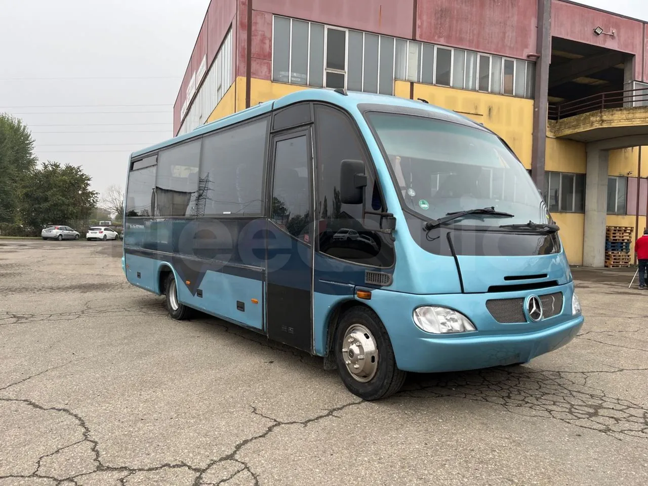 Mercedes-Benz Beluga 815 -EUR3 -110kW -7.64m - Base cover photo