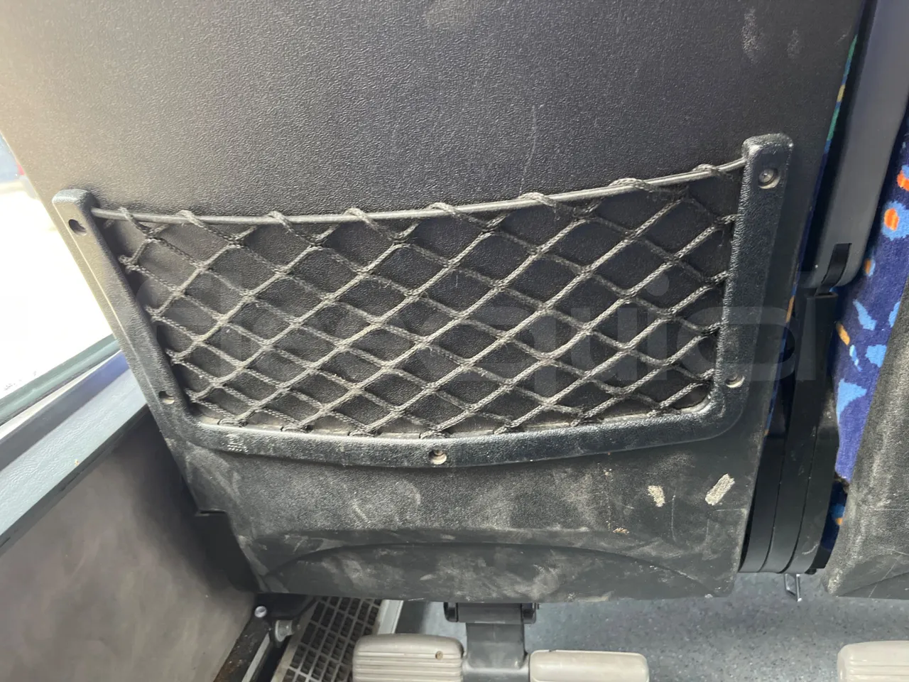 Mercedes-Benz Beluga 815 -EUR3 -110kW -7.64m - mesh detail photo