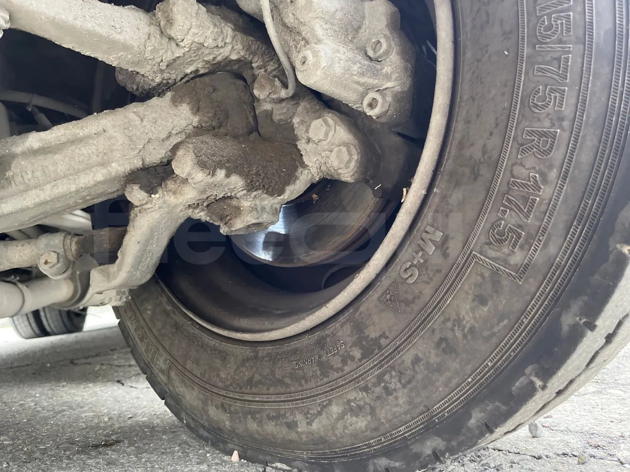 Mercedes-Benz Beluga 815 -EUR3 -110kW -7.64m - front discs left