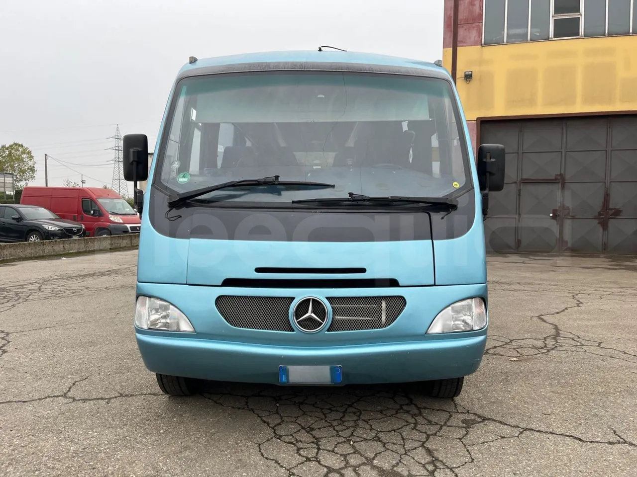 Mercedes-Benz Beluga 815 -EUR3 -110kW -7.64m - front photo