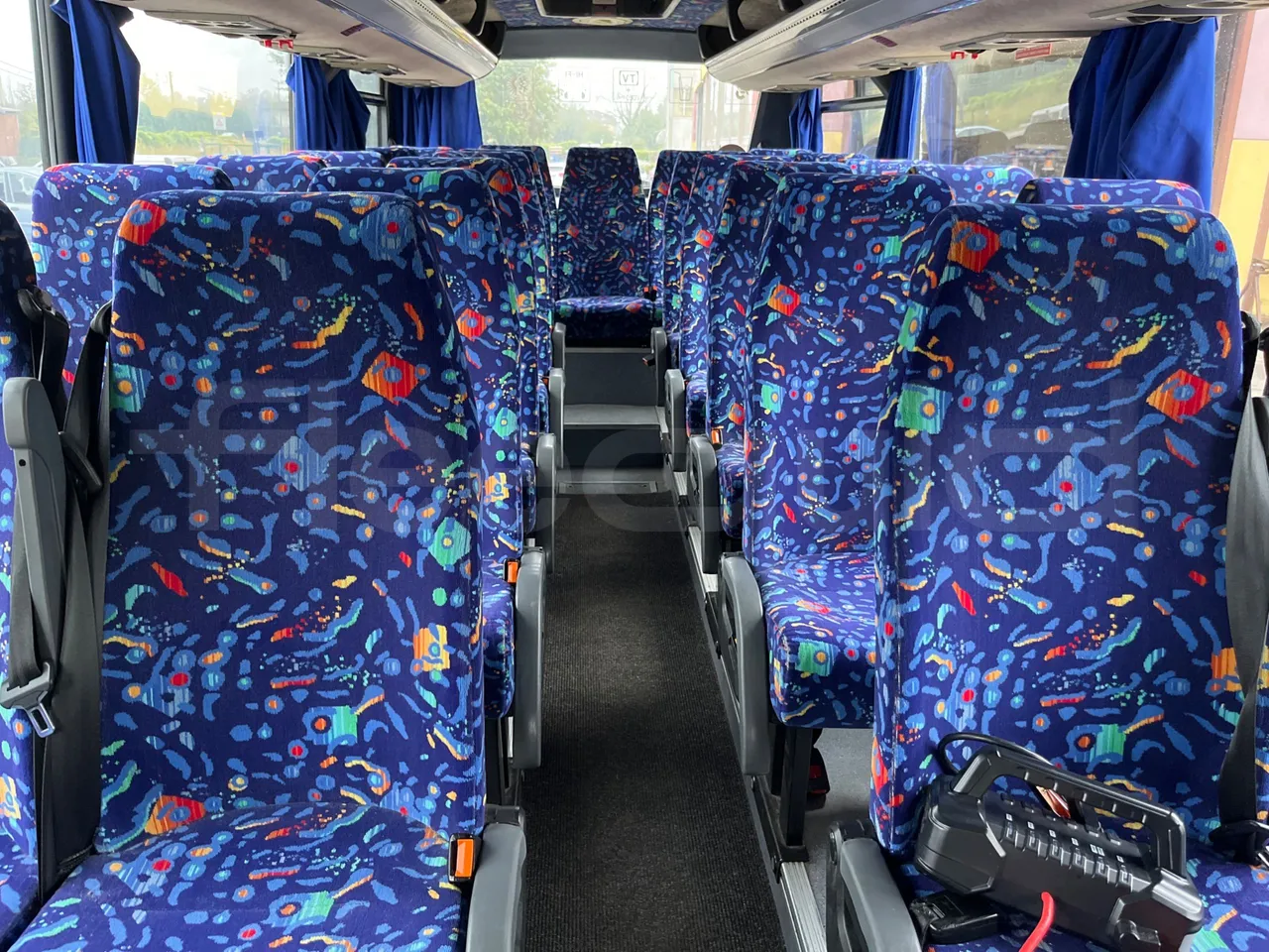 Mercedes-Benz Beluga 815 -EUR3 -110kW -7.64m - interior reverse seats driver height