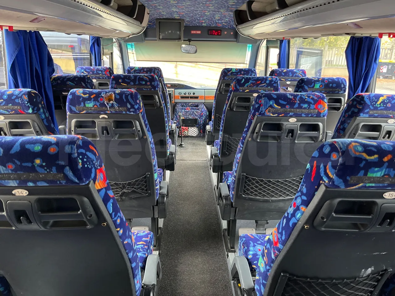 Mercedes-Benz Beluga 815 -EUR3 -110kW -7.64m - forward view all seats last row height