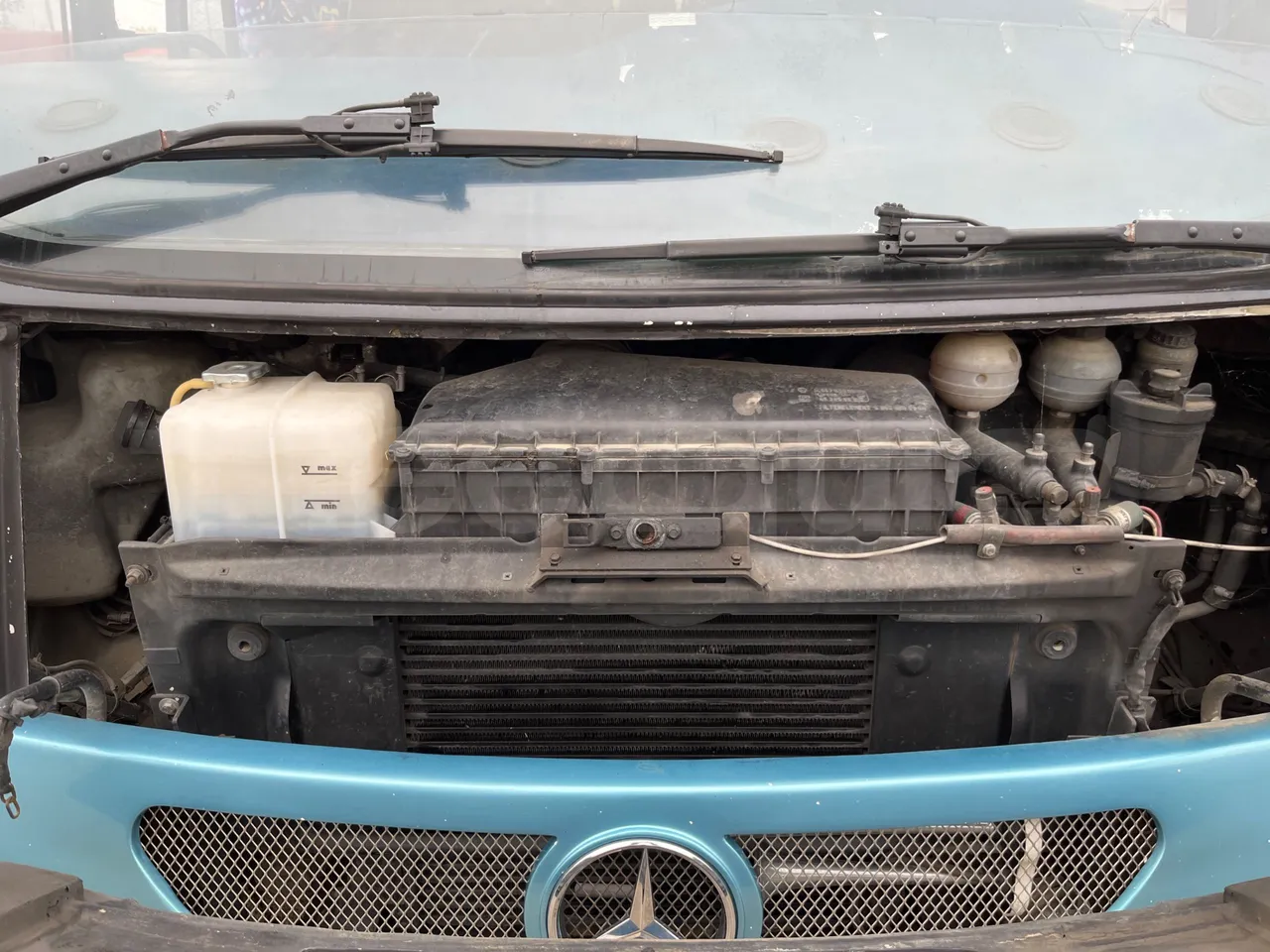 Mercedes-Benz Beluga 815 -EUR3 -110kW -7.64m - rear hatch open