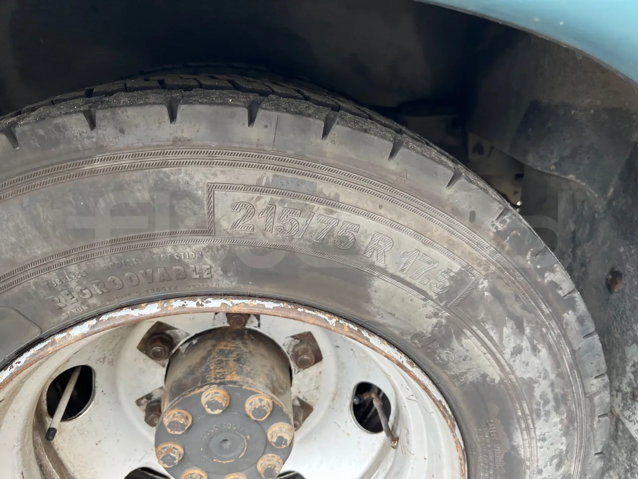 Mercedes-Benz Beluga 815 -EUR3 -110kW -7.64m - rear left tire photo
