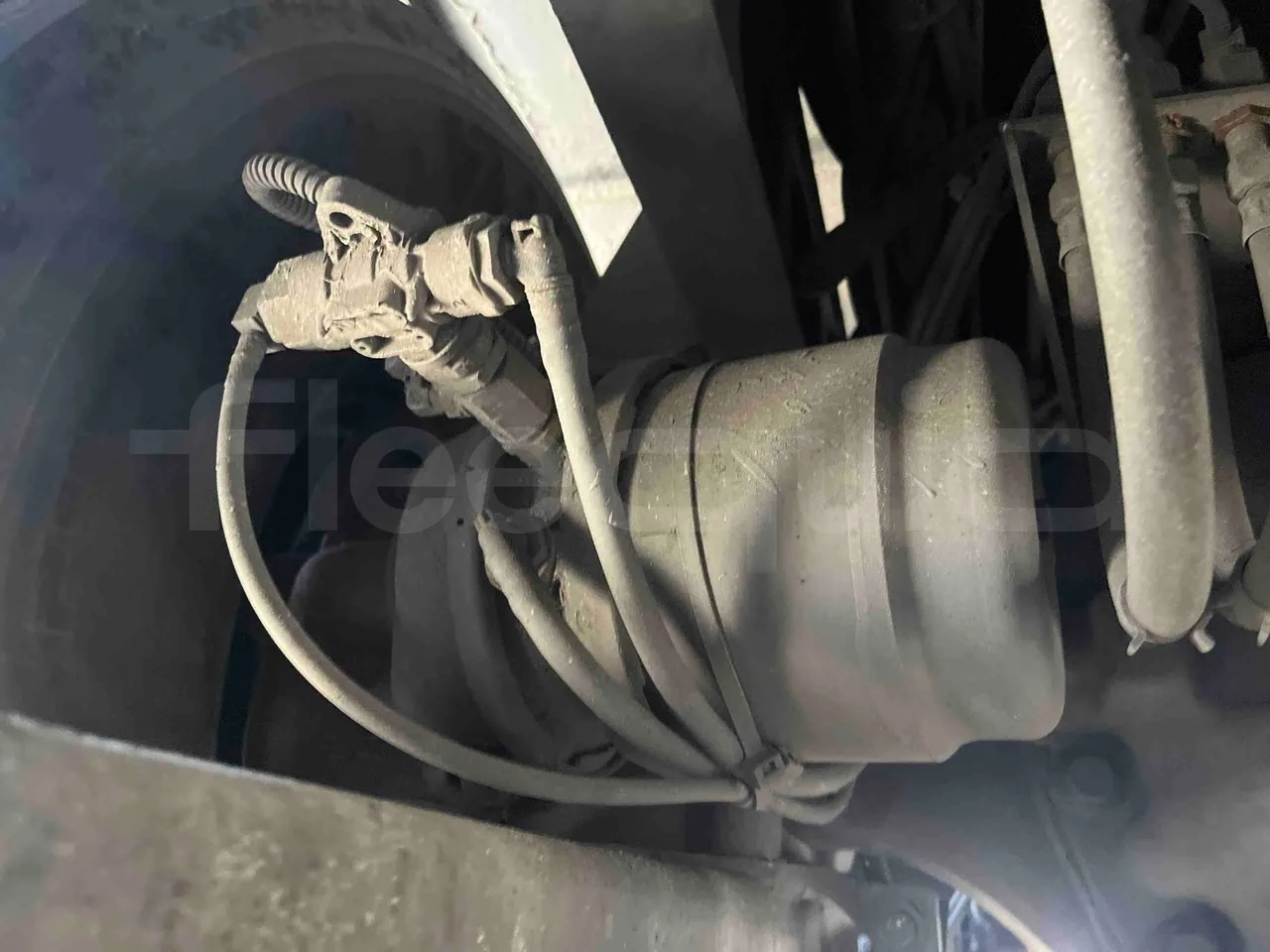 Mercedes-Benz OC 500 RF 	HTAE06-A4GC10 - Euro4 - 260kW - 12.975mt - axle 2 caliper brakes left