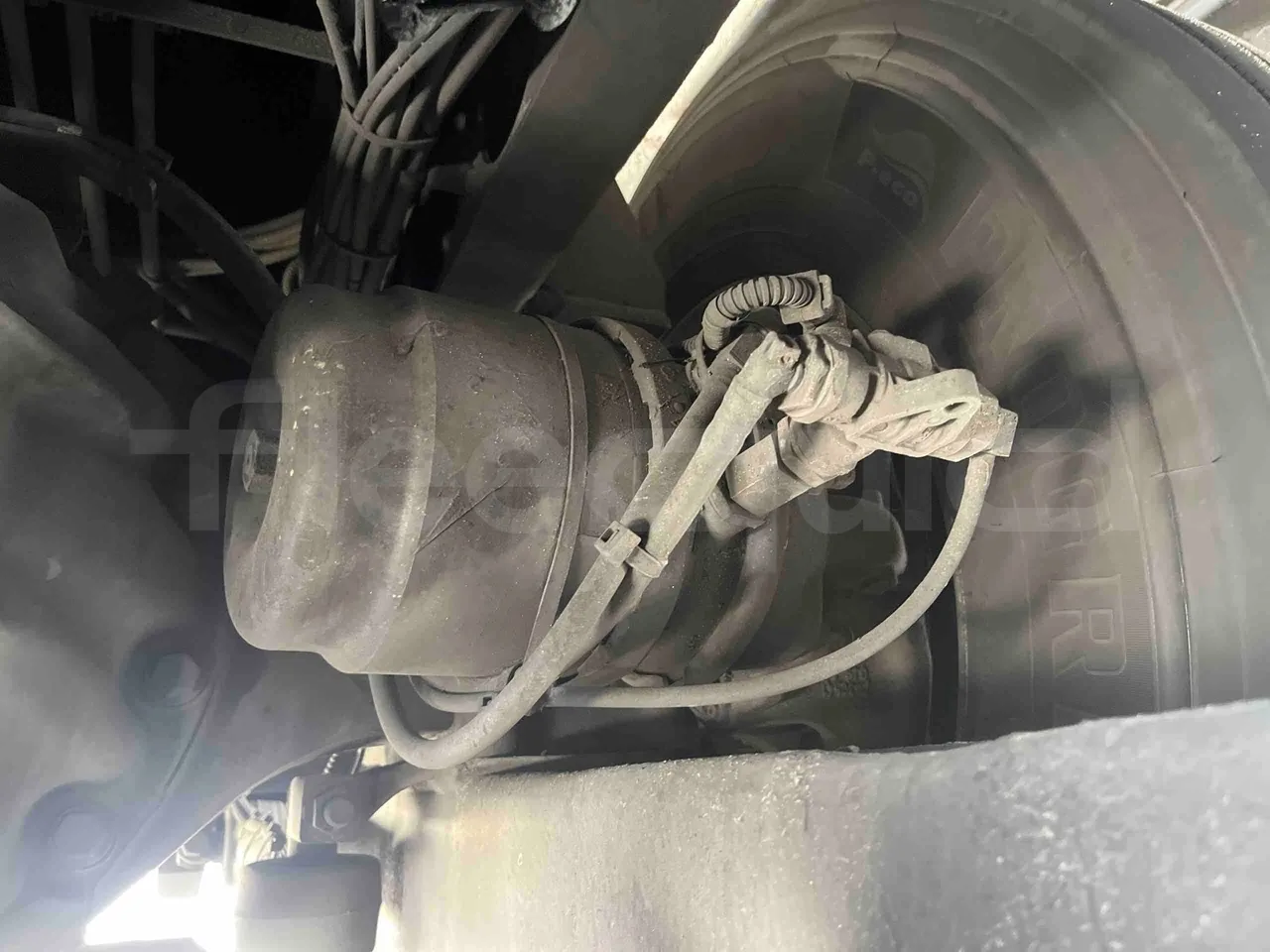 Mercedes-Benz OC 500 RF 	HTAE06-A4GC10 - Euro4 - 260kW - 12.975mt - axle 2 caliper brakes right