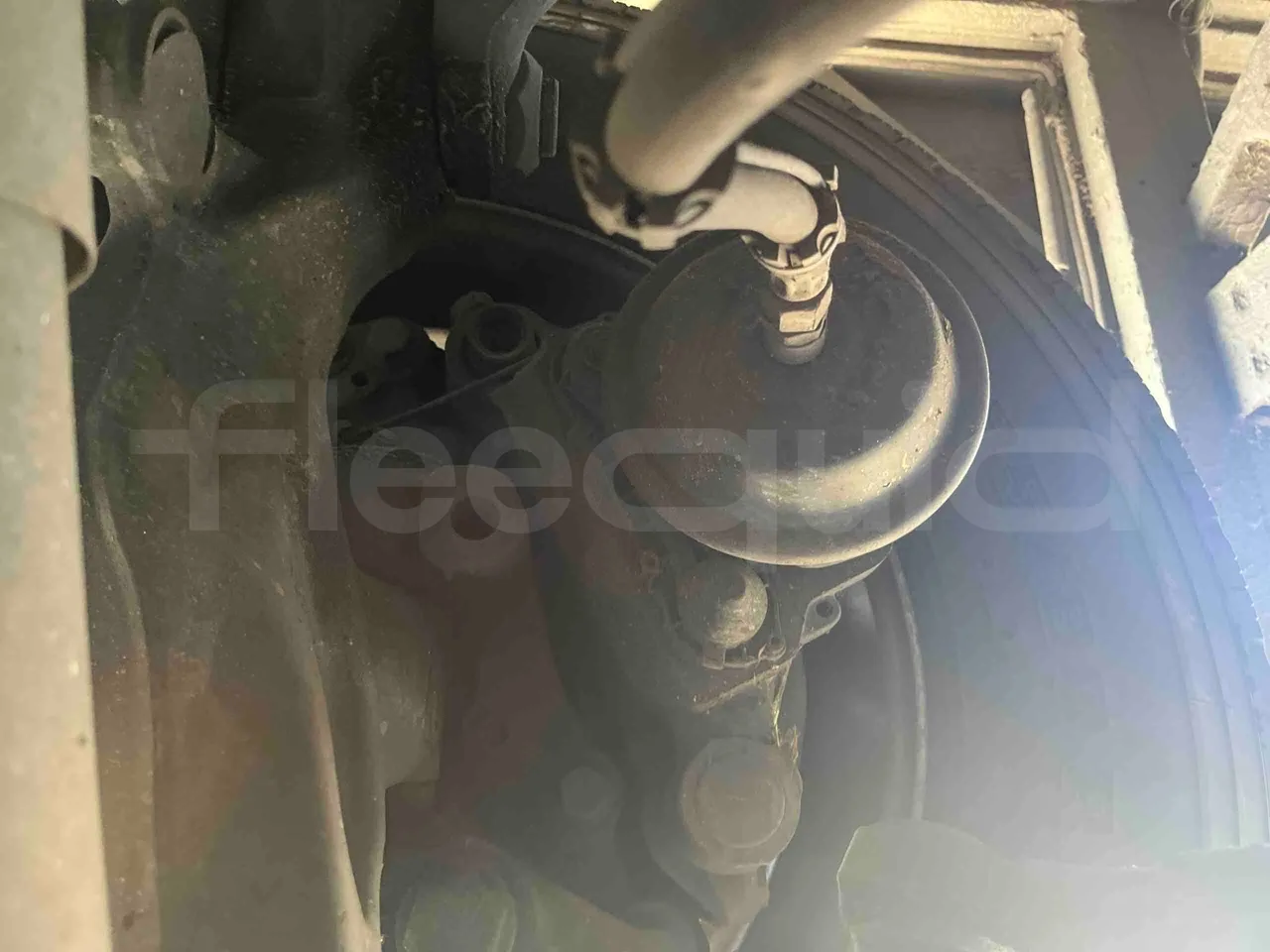 Mercedes-Benz OC 500 RF 	HTAE06-A4GC10 - Euro4 - 260kW - 12.975mt - axel 3 caliper brakes left