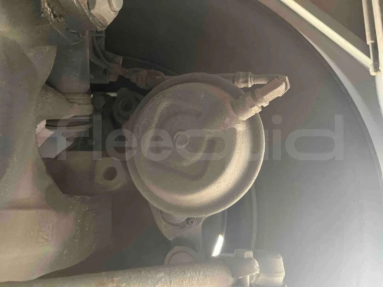 Mercedes-Benz OC 500 RF 	HTAE06-A4GC10 - Euro4 - 260kW - 12.975mt - front brake calipers left