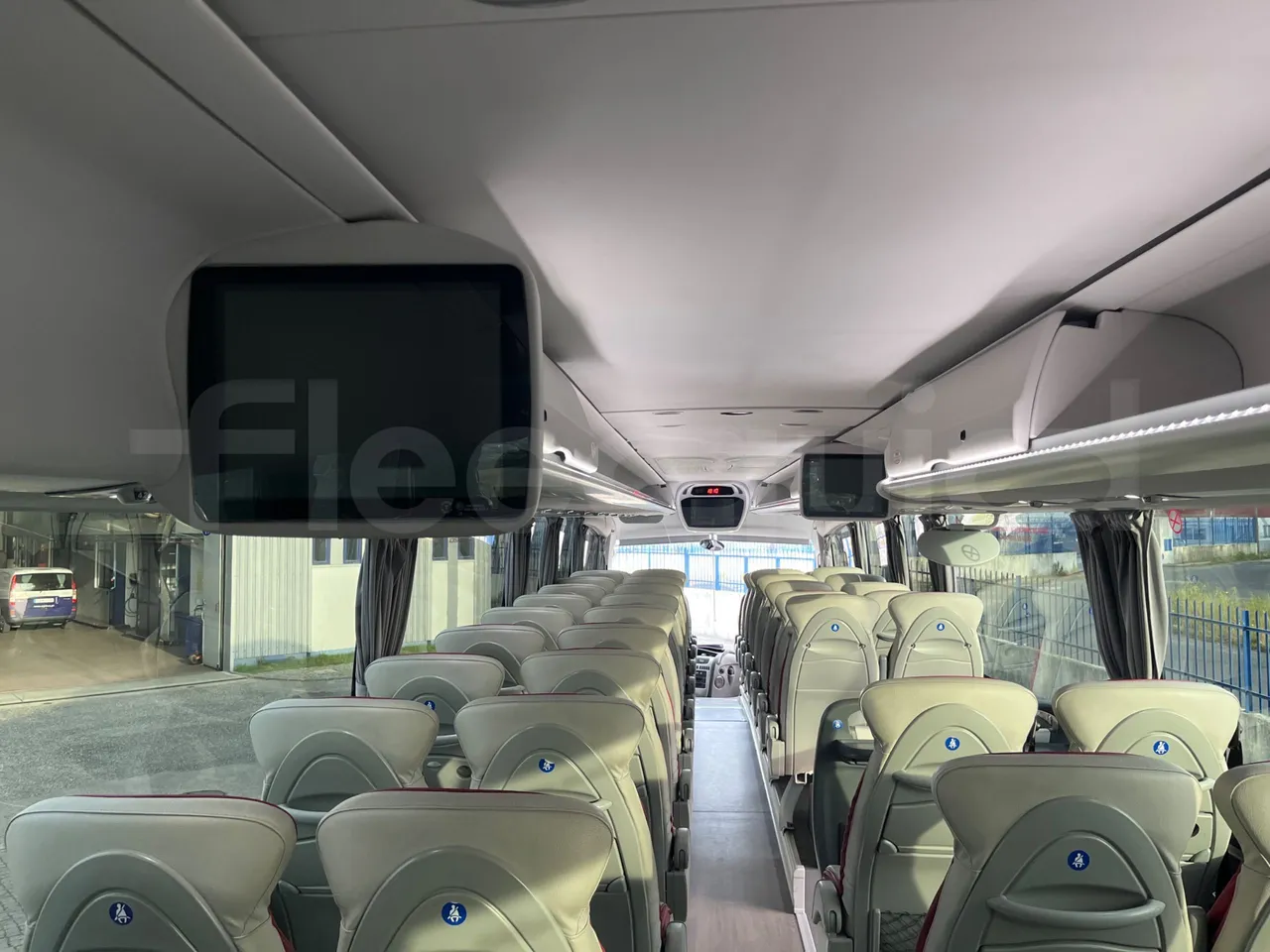 Mercedes-Benz OC 500 RF 	HTAE06-A4GC10 - Euro4 - 260kW - 12.975mt - monitor detail photo