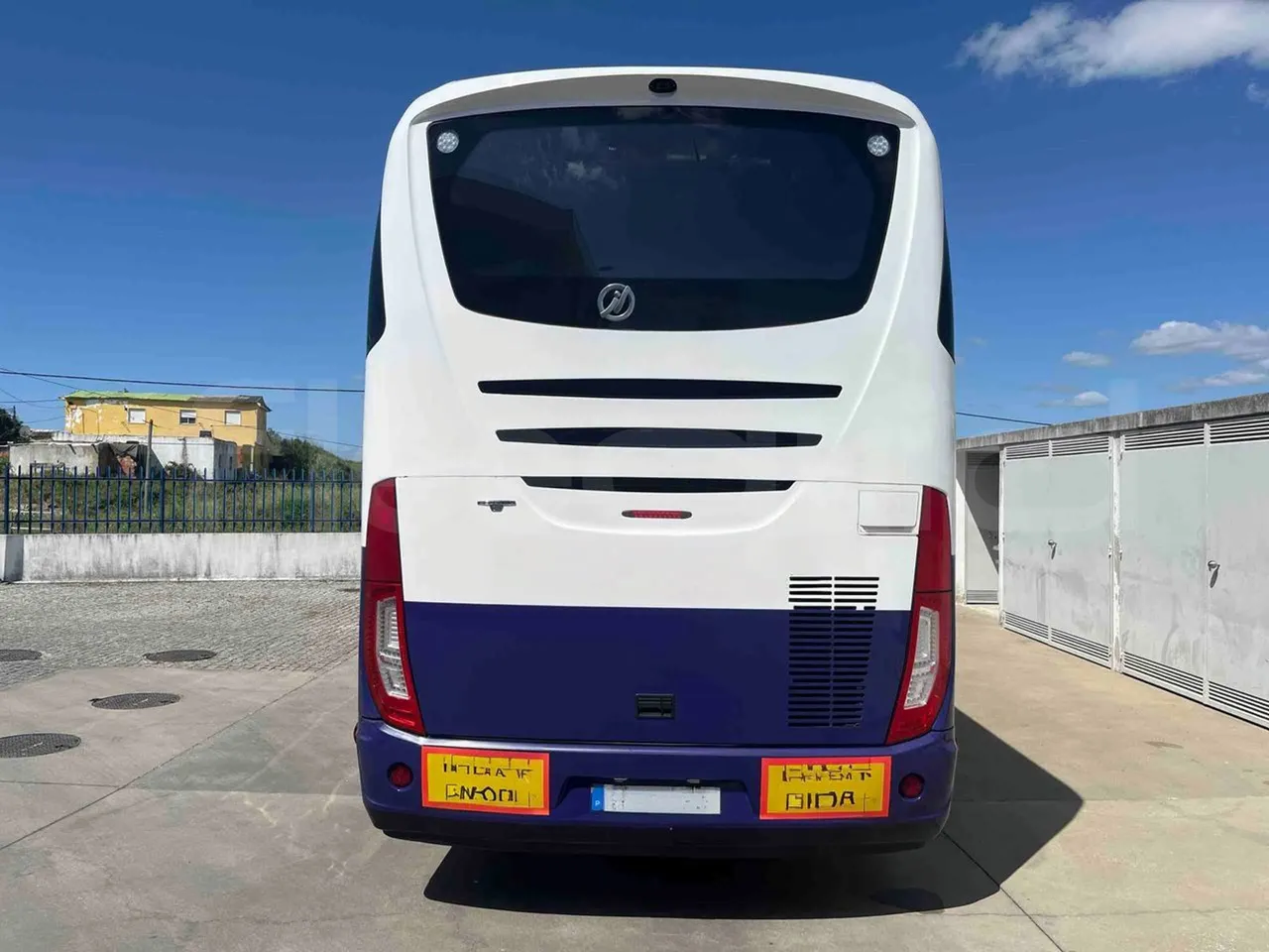 Mercedes-Benz OC 500 RF 	HTAE06-A4GC10 - Euro4 - 260kW - 12.975mt - rear hatch closed