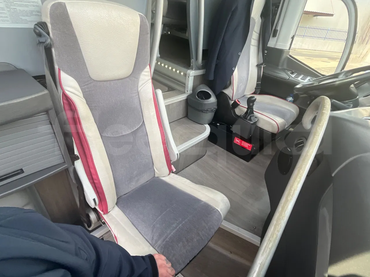 Mercedes-Benz OC 500 RF 	HTAE06-A4GC10 - Euro4 - 260kW - 12.975mt - hostess seat photo