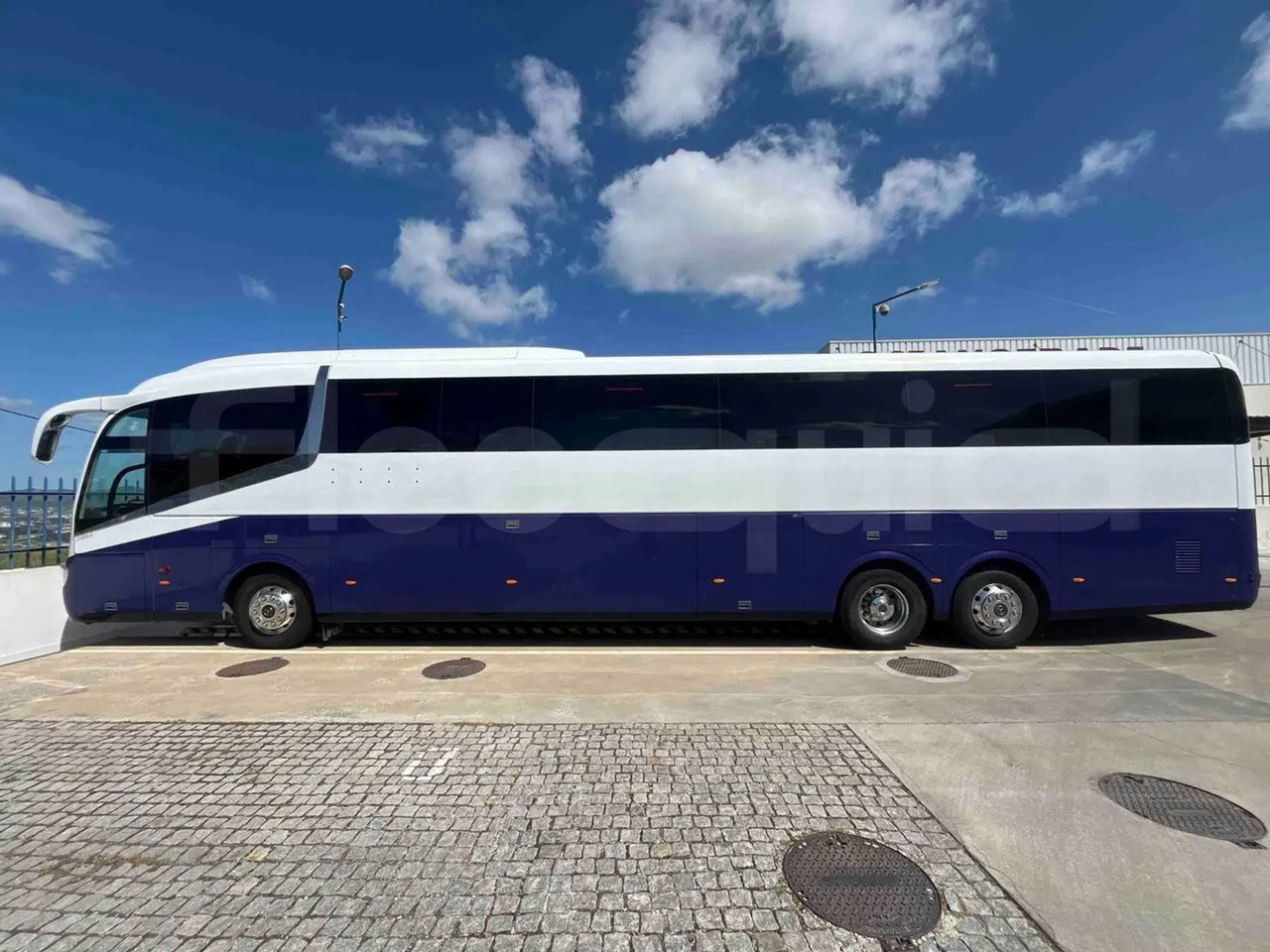 Mercedes-Benz OC 500 RF 	HTAE06-A4GC10 - Euro4 - 260kW - 12.975mt - left side photo