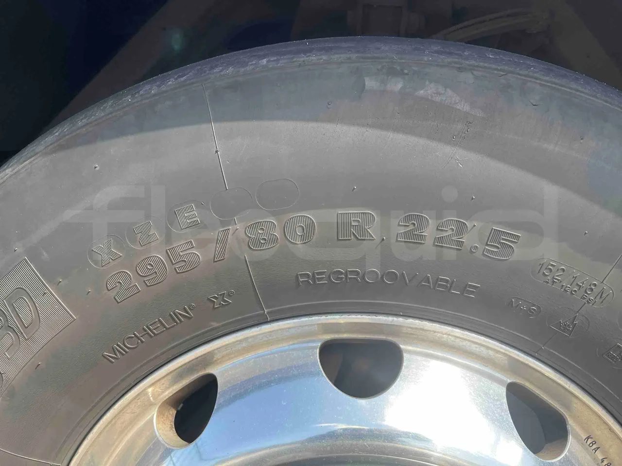 Mercedes-Benz OC 500 RF 	HTAE06-A4GC10 - Euro4 - 260kW - 12.975mt - rear left tire photo