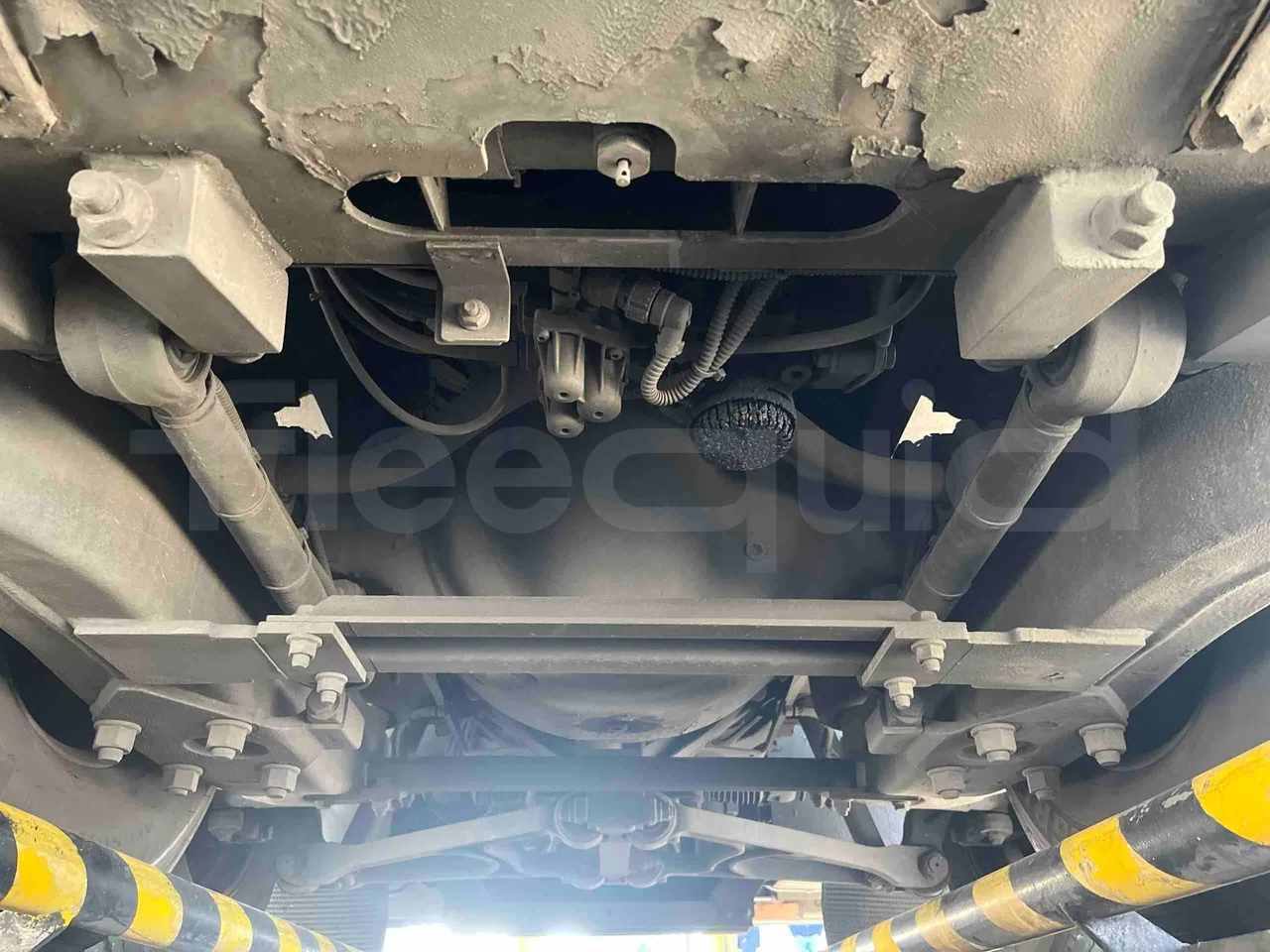 Mercedes-Benz OC 500 RF 	HTAE06-A4GC10 - Euro4 - 260kW - 12.975mt - axle 3 central