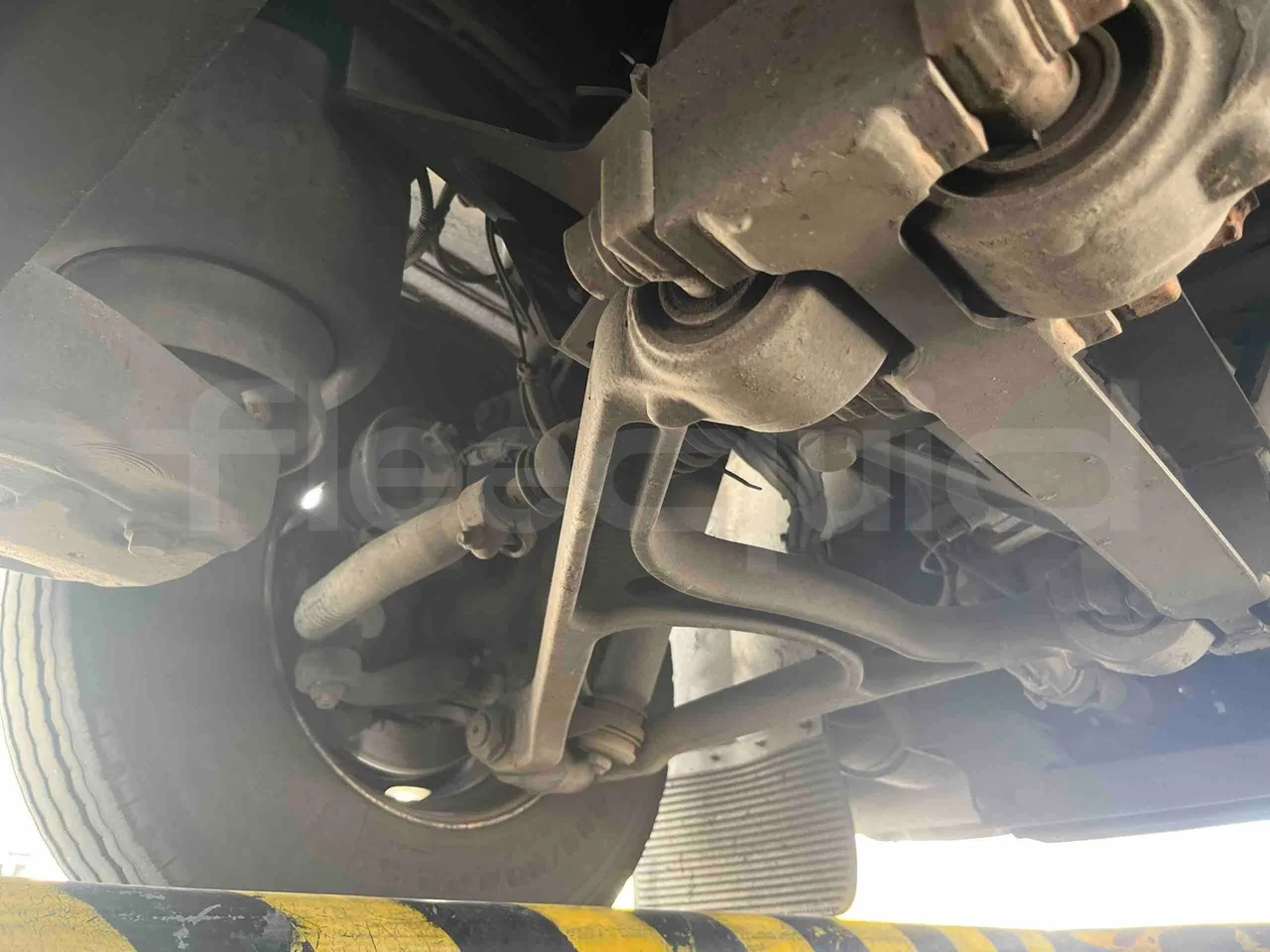 Mercedes-Benz OC 500 RF 	HTAE06-A4GC10 - Euro4 - 260kW - 12.975mt - axle 3 left side