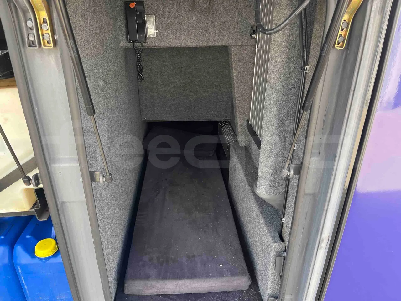 Mercedes-Benz OC 500 RF 	HTAE06-A4GC10 - Euro4 - 260kW - 12.975mt - turntable external (18m)