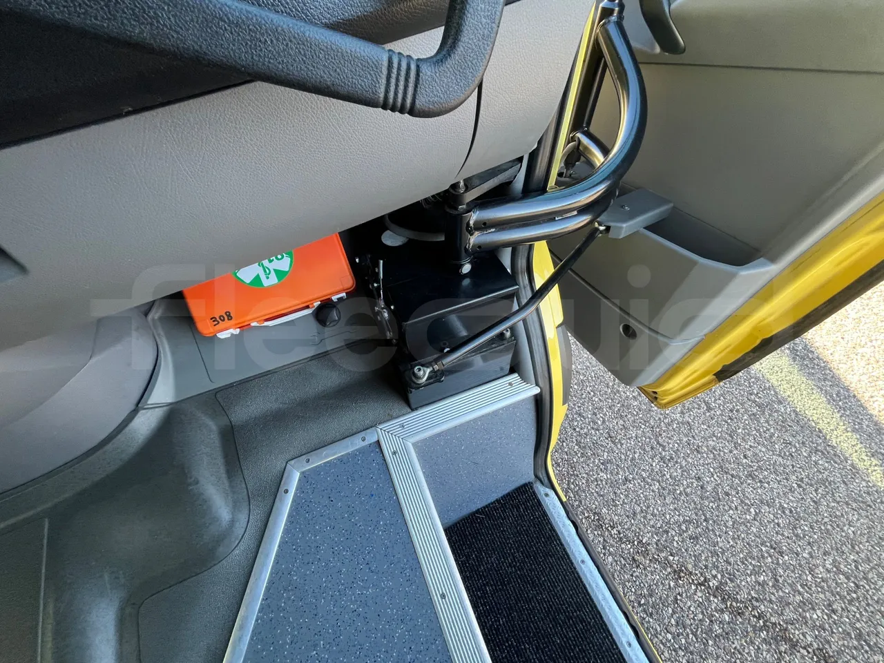 Mercedes-Benz Sprinter 906BB50 - Euro6 - 140kW - 7.361mt - door mechanism photo