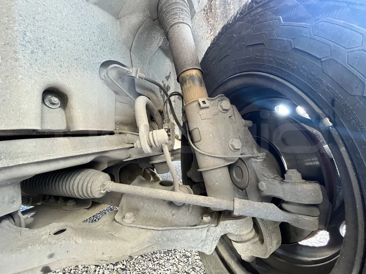 Mercedes-Benz Sprinter 906BB50 - Euro6 - 140kW - 7.361mt - front air springs left