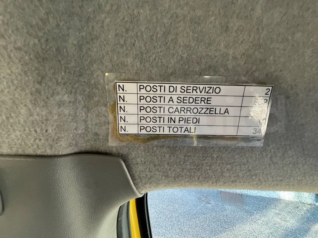 Mercedes-Benz Sprinter 906BB50 - Euro6 - 140kW - 7.361mt - seat plate photo