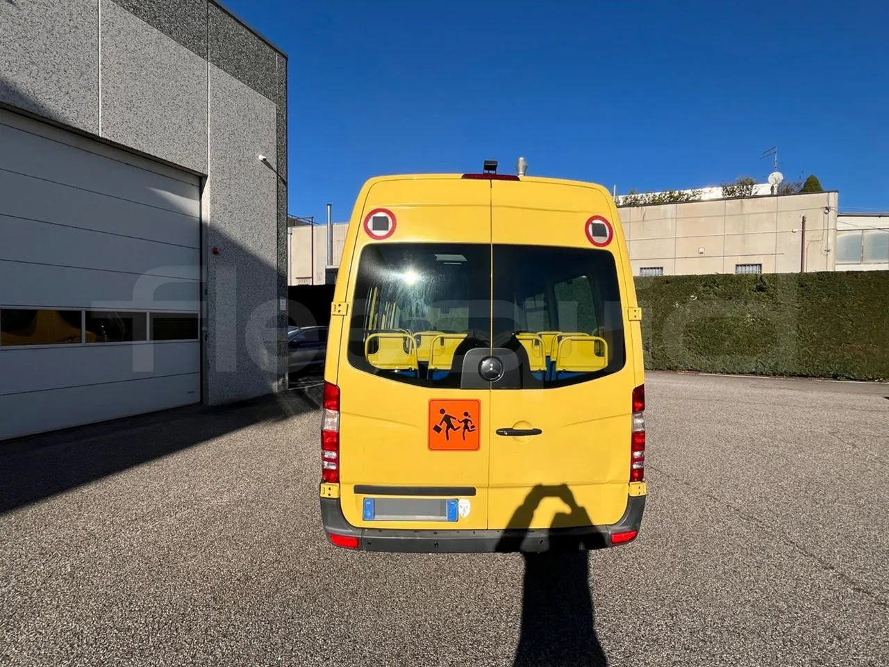 Mercedes-Benz Sprinter 906BB50 - Euro6 - 140kW - 7.361mt - rear hatch closed