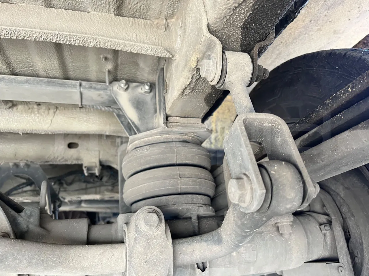 Mercedes-Benz Sprinter 906BB50 - Euro6 - 140kW - 7.361mt - axle 2 shock absorbers 1 right