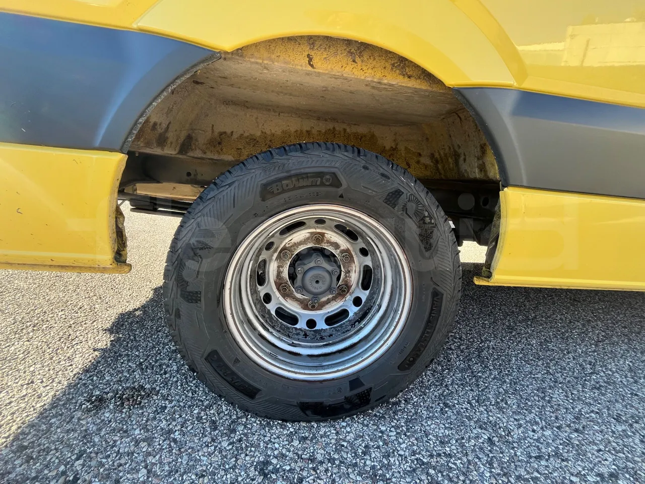 Mercedes-Benz Sprinter 906BB50 - Euro6 - 140kW - 7.361mt - rear left tire photo