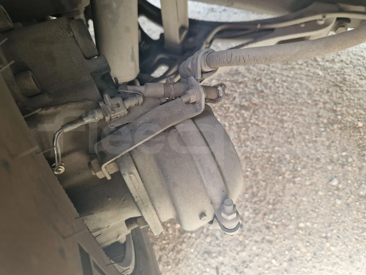 Iveco Magelys SFR210 - EUR5/279Kw/12.254Mt - front brake calipers left