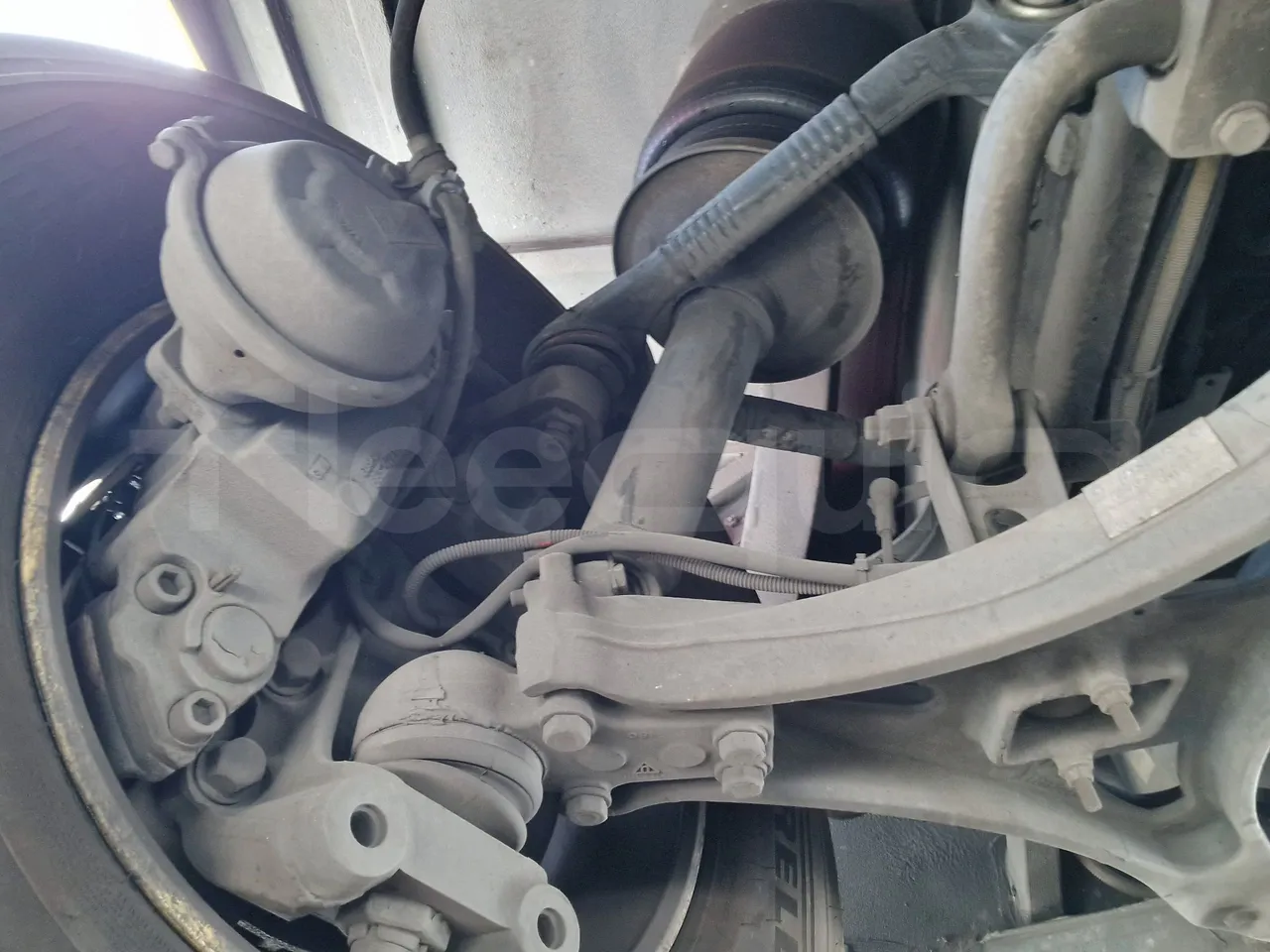 Iveco Magelys SFR210 - EUR5/279Kw/12.254Mt - front discs left