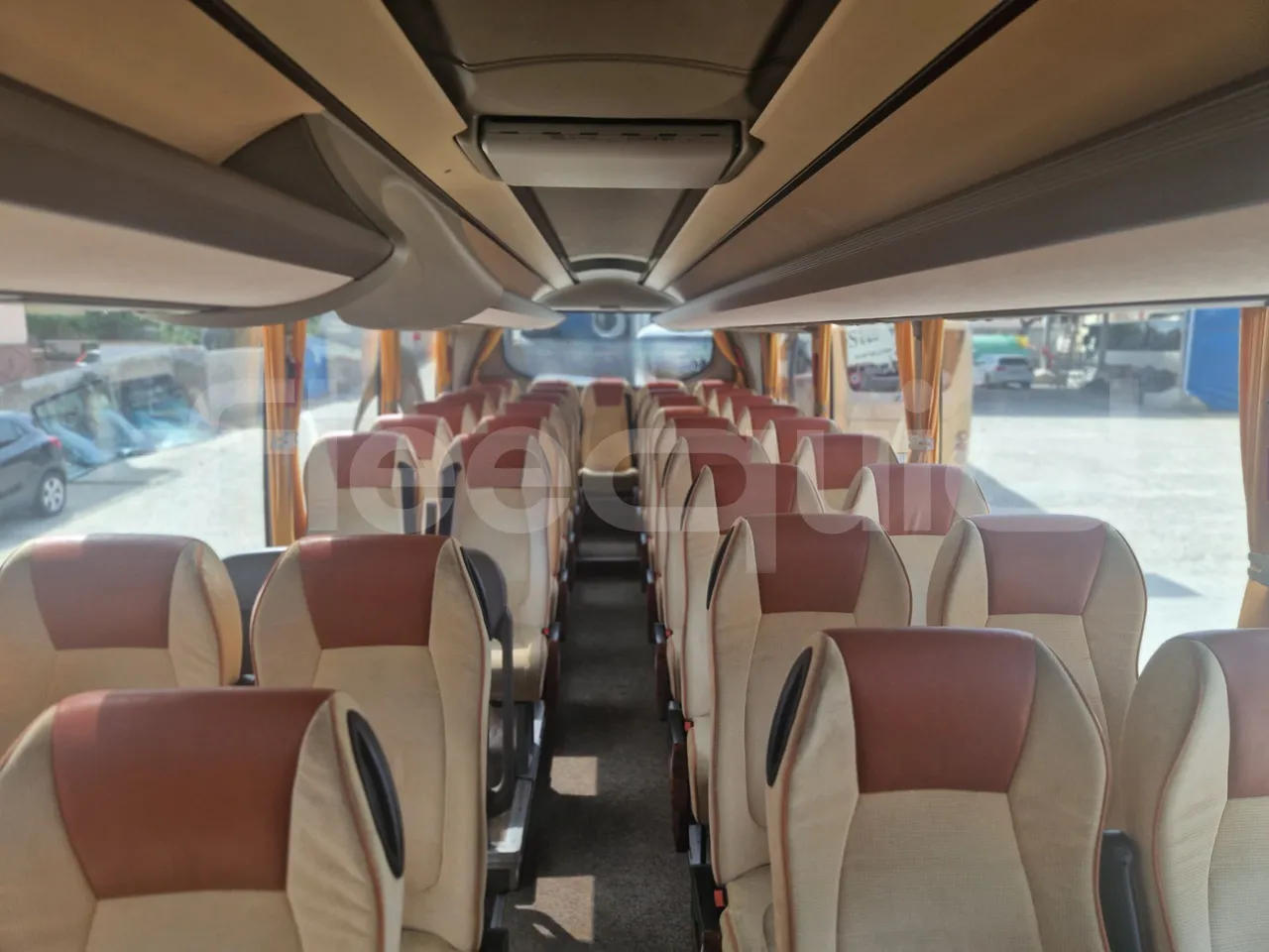 Iveco Magelys SFR210 - EUR5/279Kw/12.254Mt - reverse view middle aisle