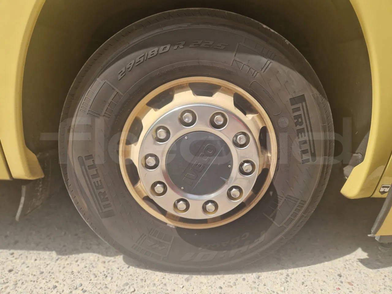 Iveco Magelys SFR210 - EUR5/279Kw/12.254Mt - front left tire measurements