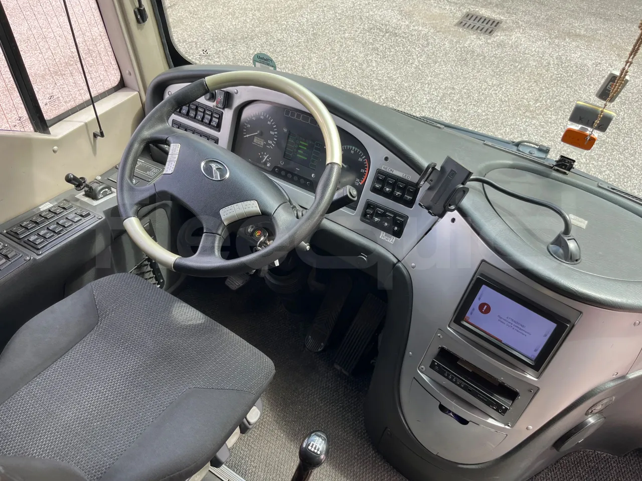King Long XMQ6996 XMQ6996 / Euro 5 - 215 Kw - 9.895 Mt - buttons panels on (mandatory for bus to scrap)