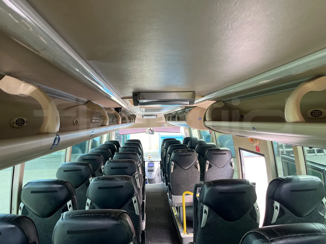 King Long XMQ6996 XMQ6996 / Euro 5 - 215 Kw - 9.895 Mt - overhead compartments photo