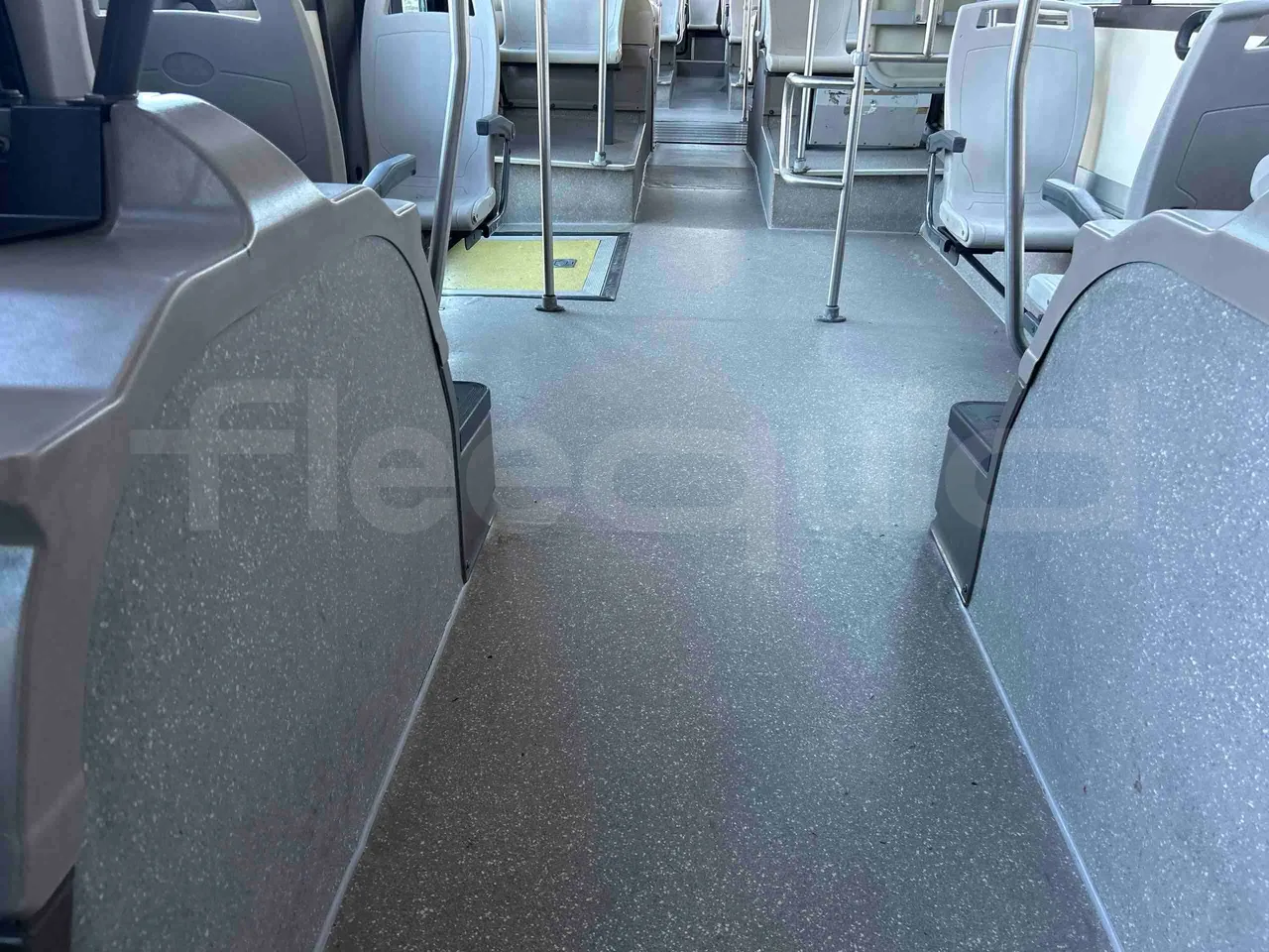 Iveco Citelis Euro5 - 280kW - 17.900mt - seat brackets photo