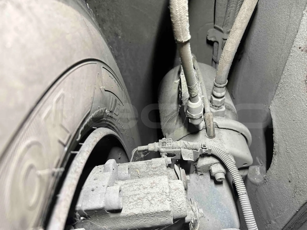 Iveco Citelis Euro5 - 280kW - 17.900mt - axle 2 caliper brakes left